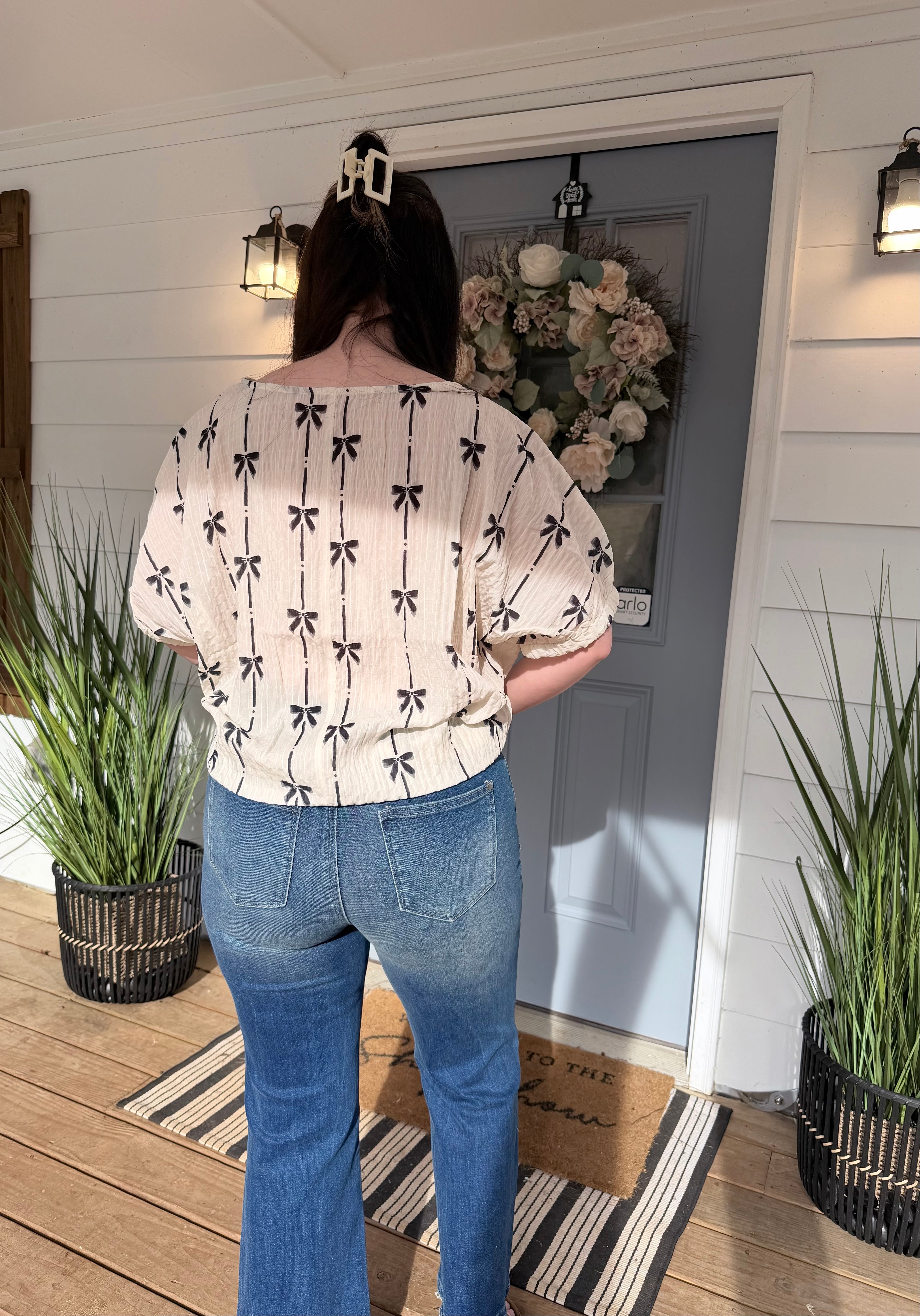 Beige Bow Print Puff Short Sleeve Top