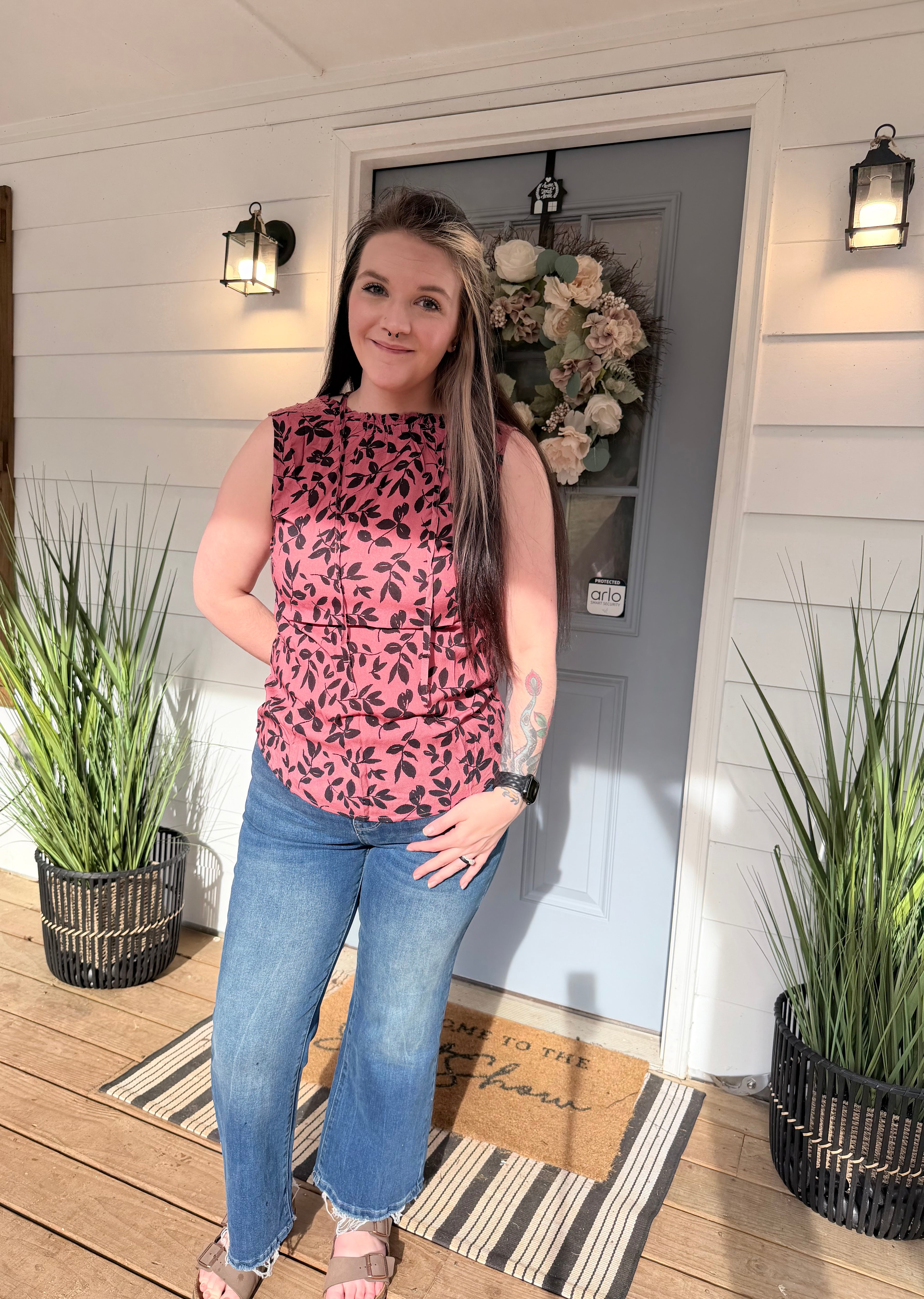 Brown Leaf Print Lace-up V Neck Crinckled Tank Top