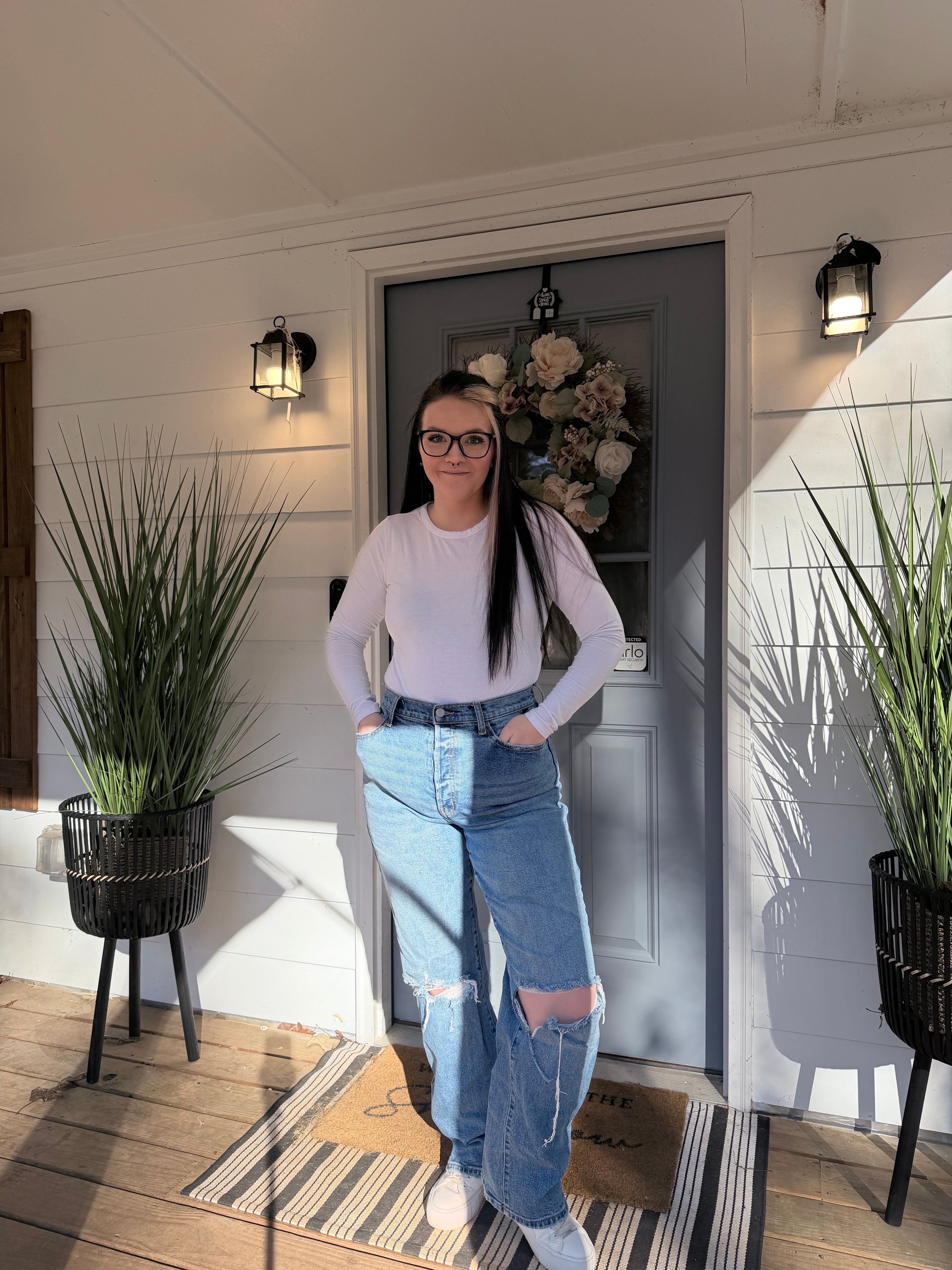 Super High Rise Destroy Dad Jean Medium Wash