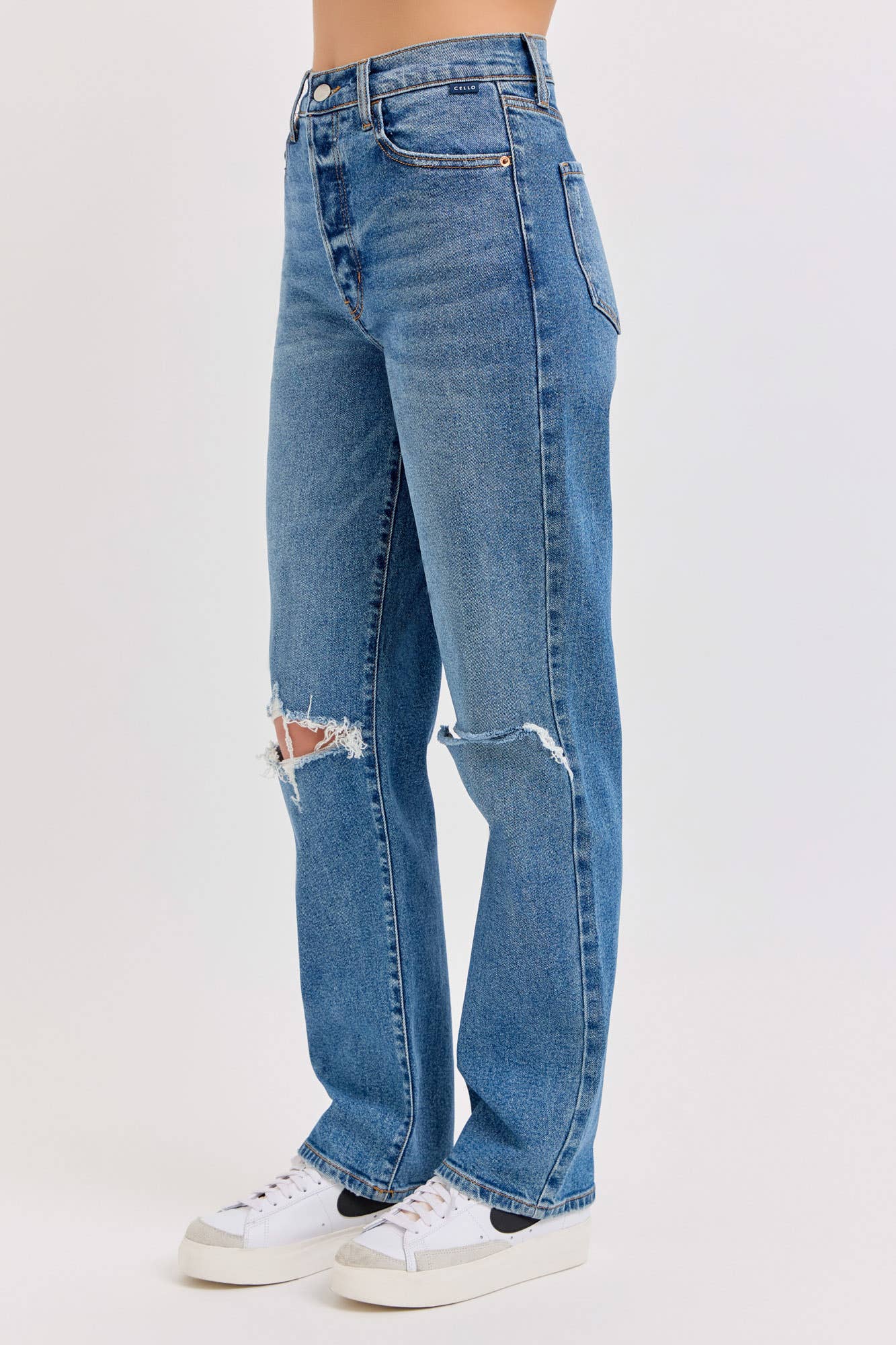 Super High Rise Destroy Dad Jean Medium Wash